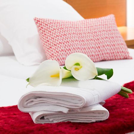 Apartamentos Cean Bermudez 기욘 외부 사진